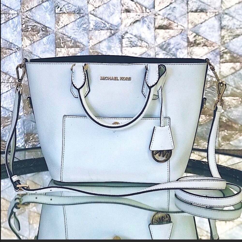 Micheal Kors crossbody